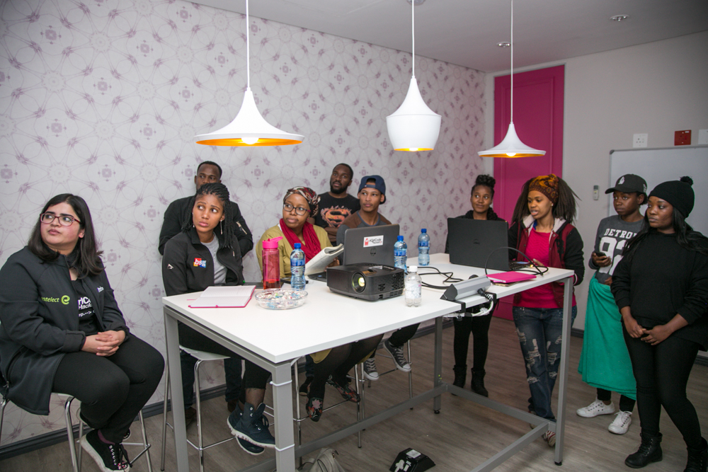 BSG at GirlCode Hackathon